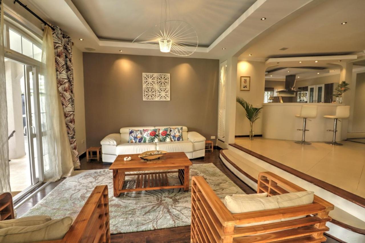 Happiness Villa 3 Bedroom Luxury Villa With Private Pool, Near All Amenities And Beaches Mauritius Гранд Байе Екстериор снимка